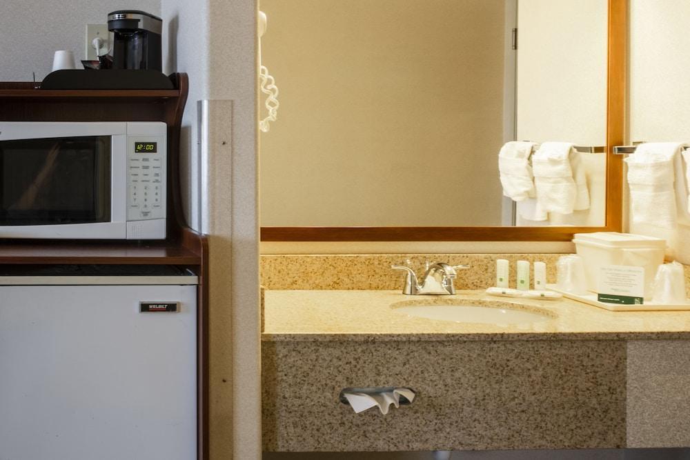 Quality Inn Delta Gateway To Rocky Mountains Εξωτερικό φωτογραφία