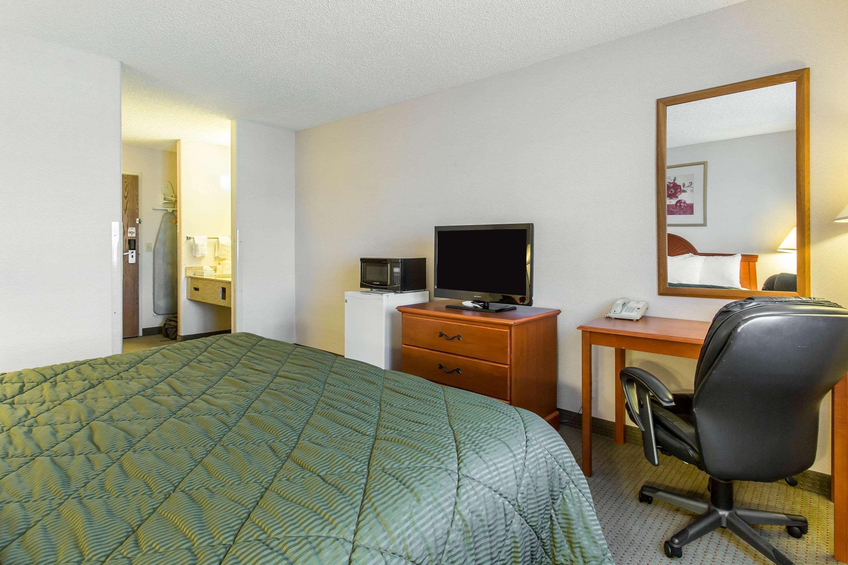 Quality Inn Delta Gateway To Rocky Mountains Εξωτερικό φωτογραφία